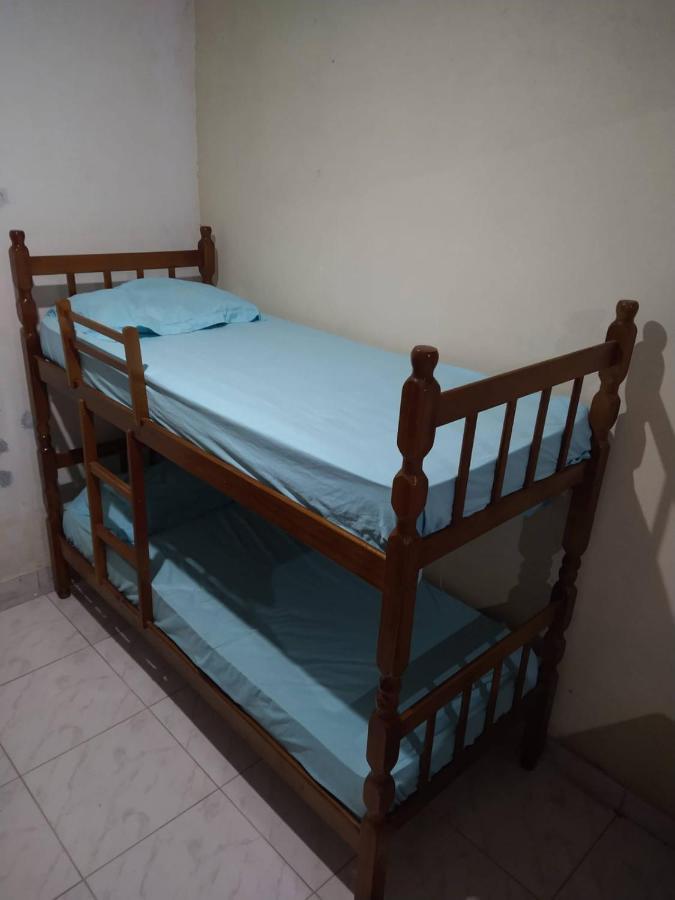 Vila Agradavel Com Piscina. Villa Peruíbe Eksteriør billede