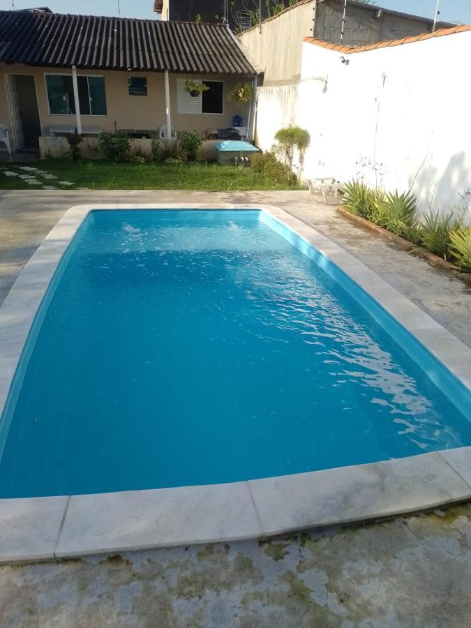 Vila Agradavel Com Piscina. Villa Peruíbe Eksteriør billede