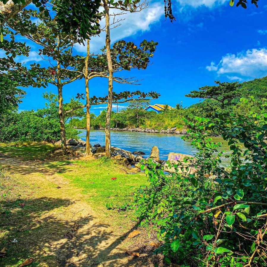 Vila Agradavel Com Piscina. Villa Peruíbe Eksteriør billede